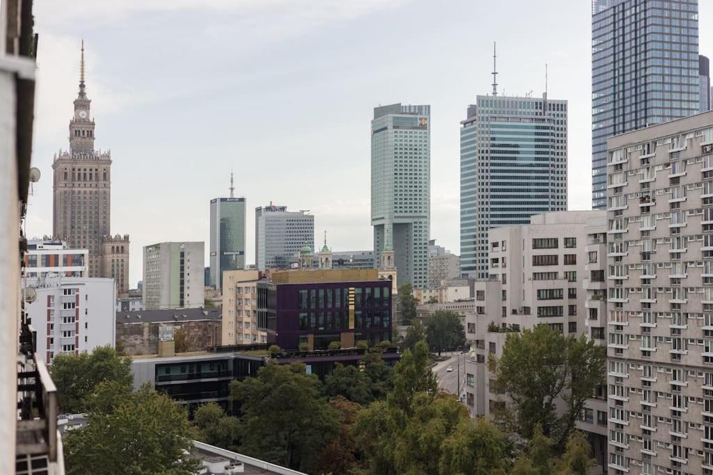 Specious City Center Studio With Park View Varsavia Esterno foto